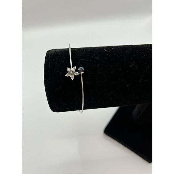 Ice Blossom Bracelet made with Swarovski Crystal New in Bag - Picture 4 of 4